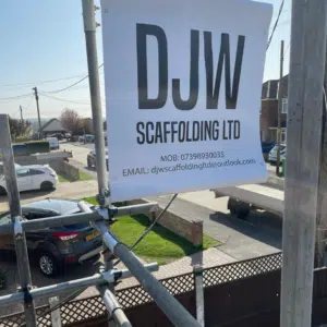 Double sided scaffolding banners